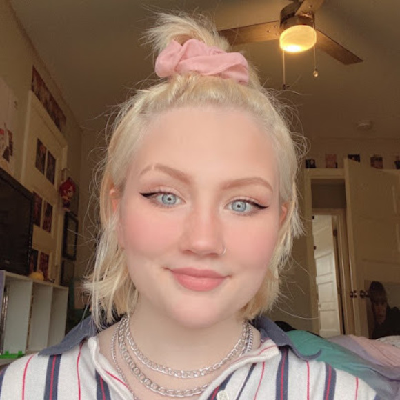 Meet your Posher, Hannahgrace - Picture 1 of 1